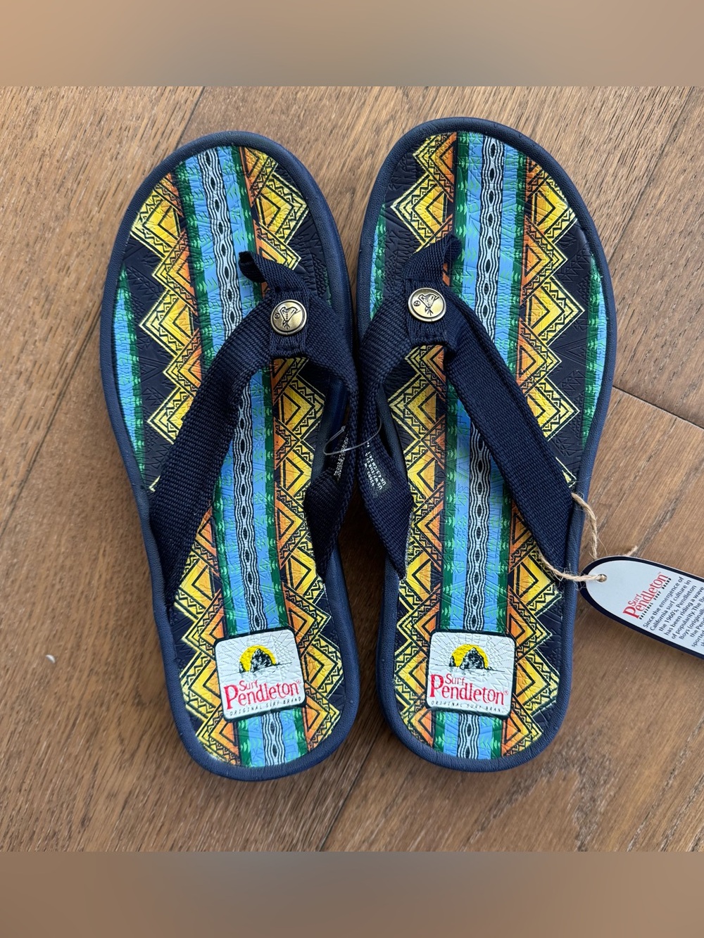 Pendleton Women's American Treasures Flip Flops Navy Size 7 - Brand New